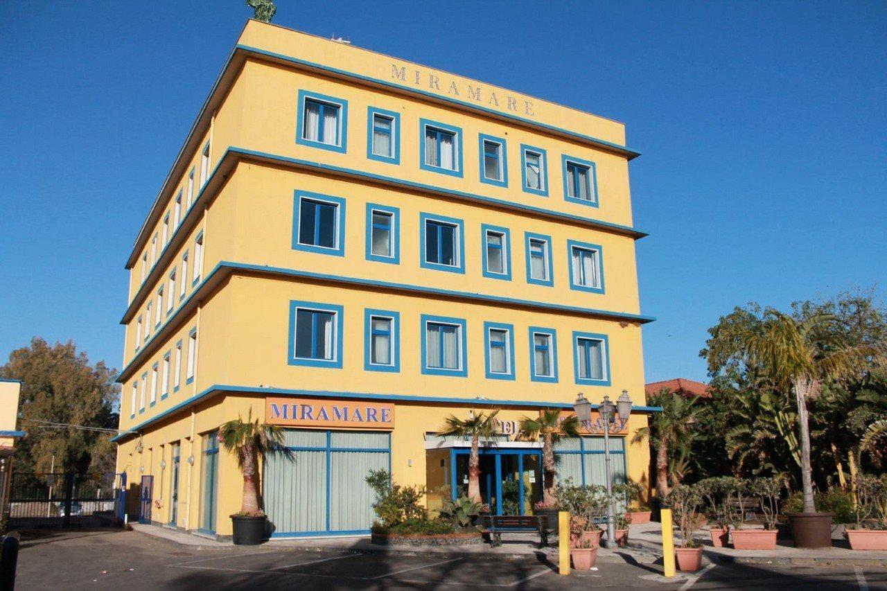 Miramare Hotel Katanya Dış mekan fotoğraf