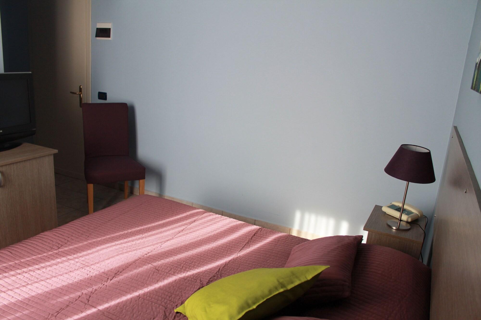 Miramare Hotel Katanya Dış mekan fotoğraf