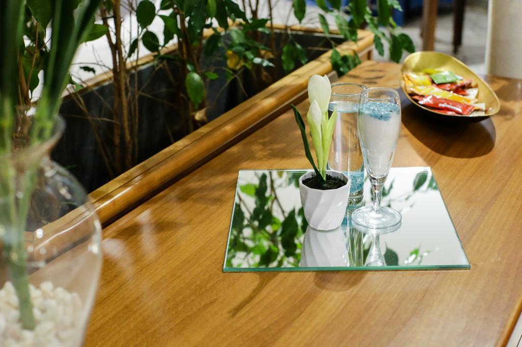 Miramare Hotel Katanya Dış mekan fotoğraf